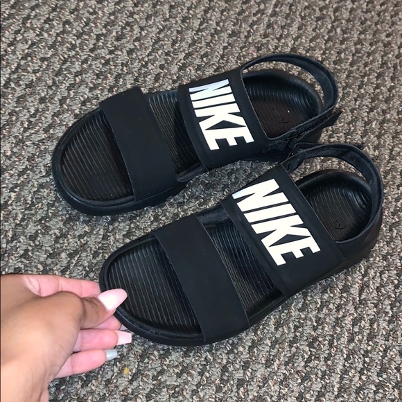 nike tanjun athletic sandals